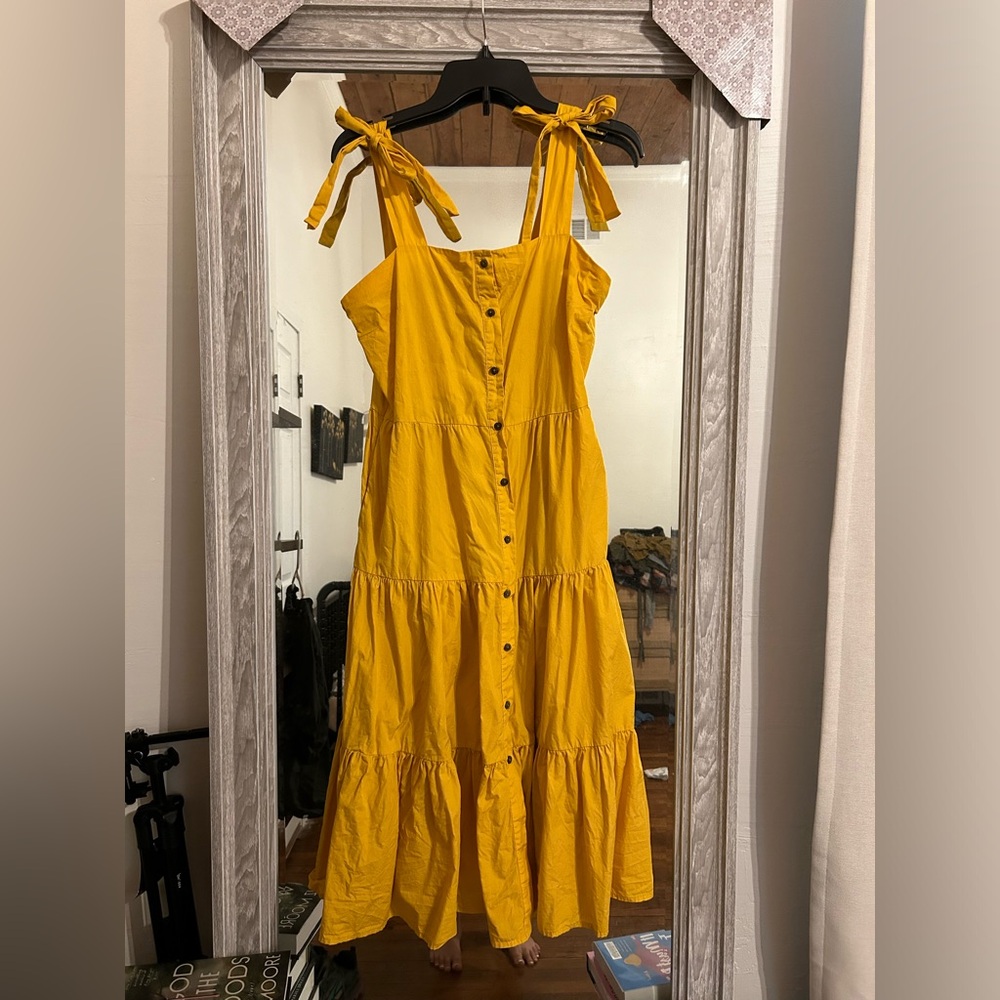 SOLD Who what wear dress